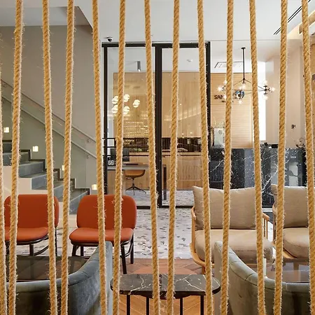 Sansebay Hotel