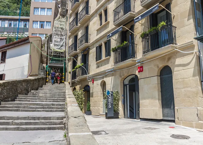 桑塞贝酒店 3* 圣塞瓦斯蒂安