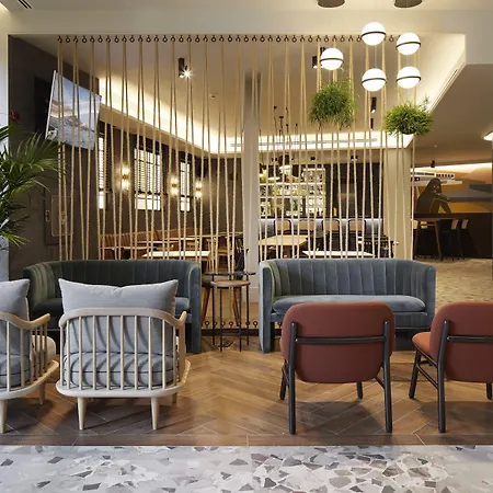 Sansebay Hotel